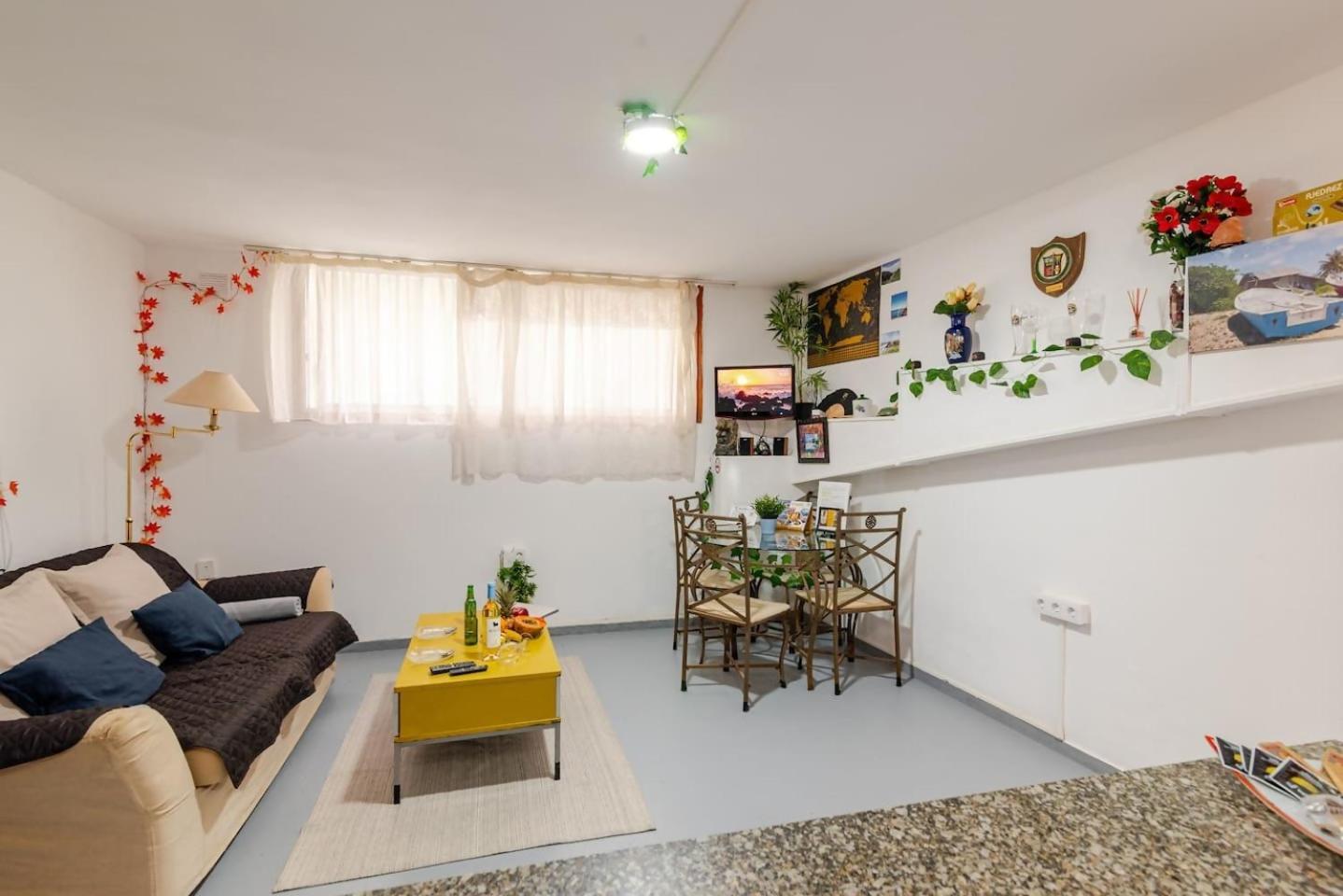 Rentenerife El Medano Beach Life Exterior photo